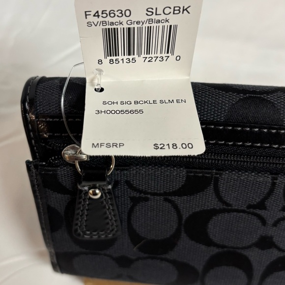 Coach Signature Soho Buckle Trifold Wallet NWT - Picture 3 of 5
